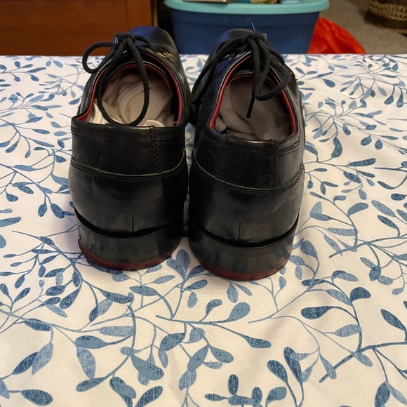 Cole Haans - Picture 2 of 5